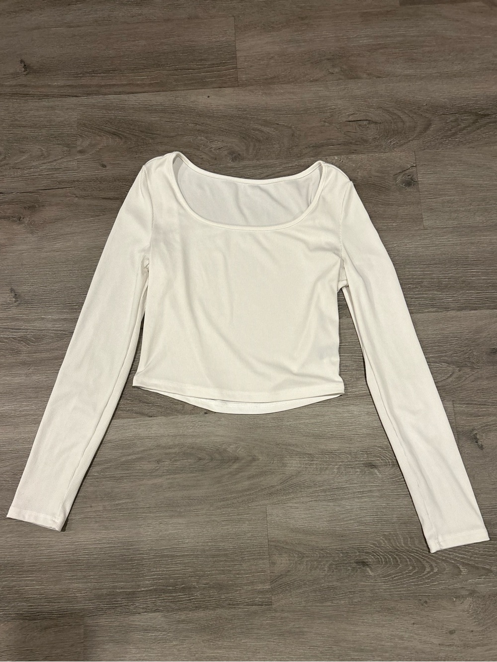 SHEIN Ribbed White Scoop Neck Long Sleeve Crop Top Medium
